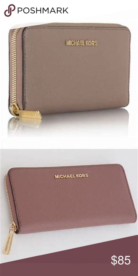 michael kors rose wallet